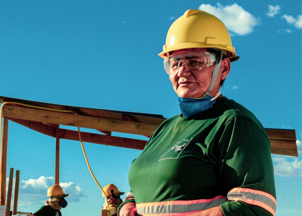 Woman in the construction of Jacaranda Solar Plant - Brazil